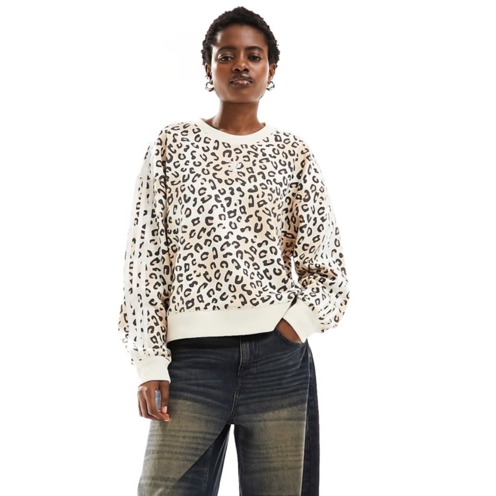 ADIDAS ORIGINALS LEOPARD LUXE TREFOIL CREW SWEATSHIRT - Picture 8 of 9